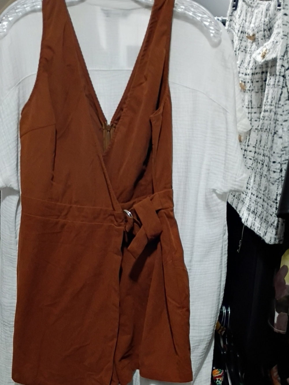 CUPSHE Brown Corduroy Wrap Romper Dress with Tie Waist Size Medium NWOT - Picture 3 of 9
